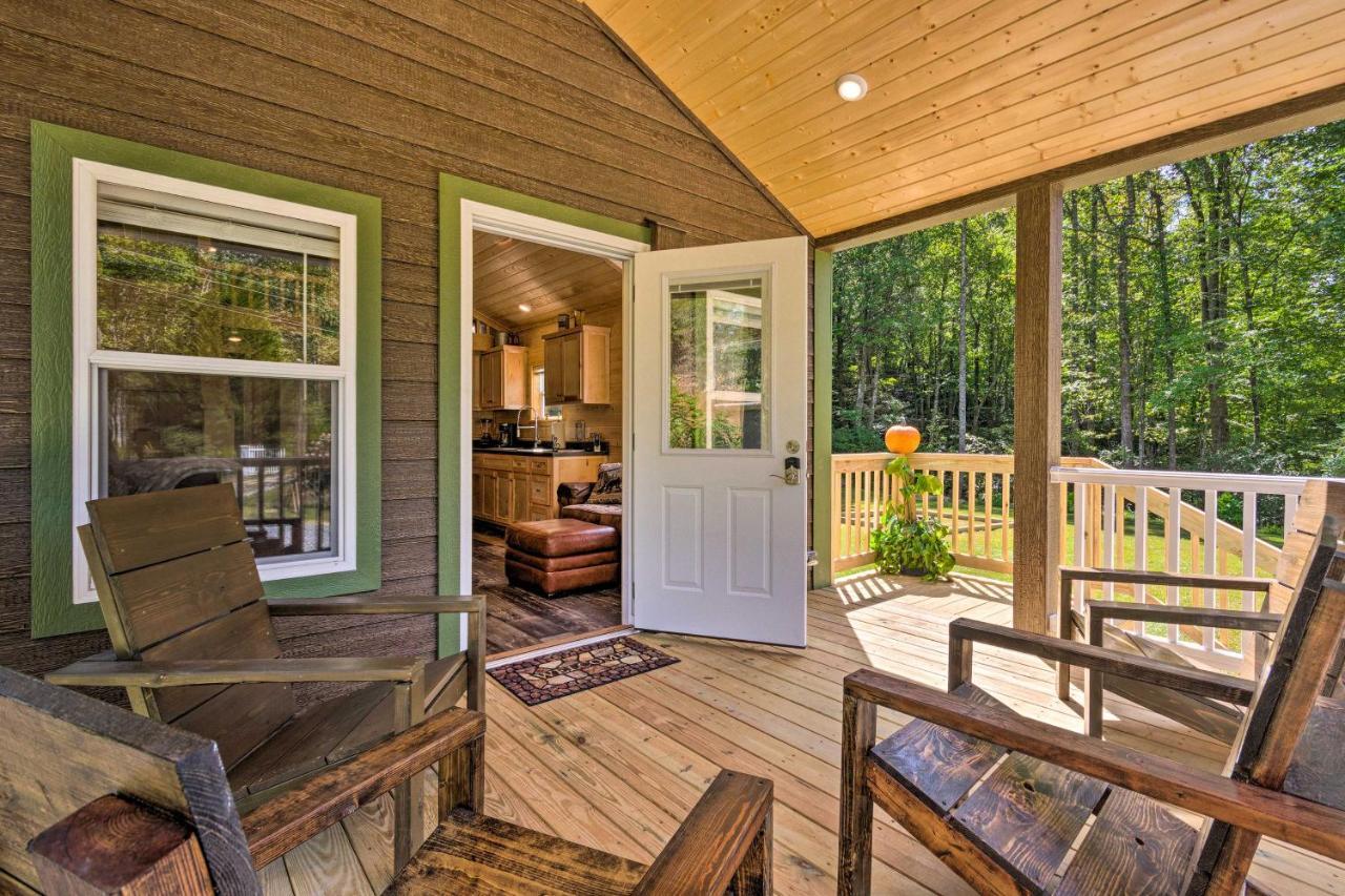Quaint Mtn Cabin Tiny Living Near Big Adventure Бревърд Екстериор снимка